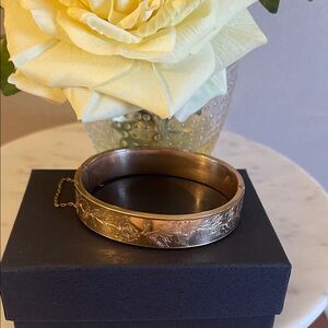 Dunn Bros Vintage 1/20 10KT Gold Filled Engraved Floral Bangle Bracelet